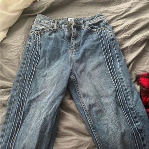 BARELY worn…. maybe once or twice max.